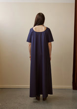 Load image into Gallery viewer, Tempo Dress- Oxford Plum Stripe