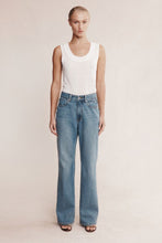 Load image into Gallery viewer, Classic Jean-Light Wash