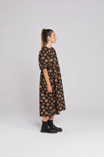 Load image into Gallery viewer, Lea Dress-Winter Petal