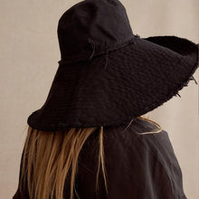 Load image into Gallery viewer, Oma Hat-Black