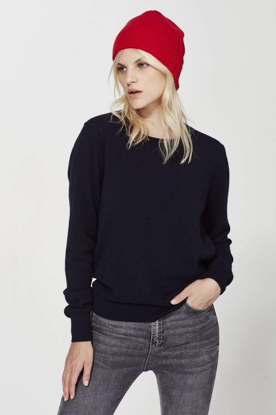 Cashmere Beanie in Red