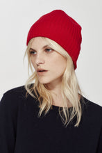 Load image into Gallery viewer, Cashmere Beanie in Red
